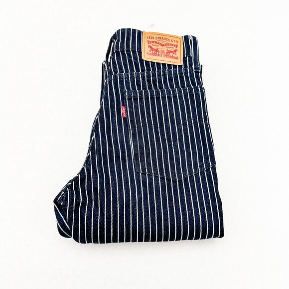 Levi's Wedgie Straight Pin Stripe Button Fly Dark Wash Denim Jeans Size 24 x 28 - Picture 1 of 11